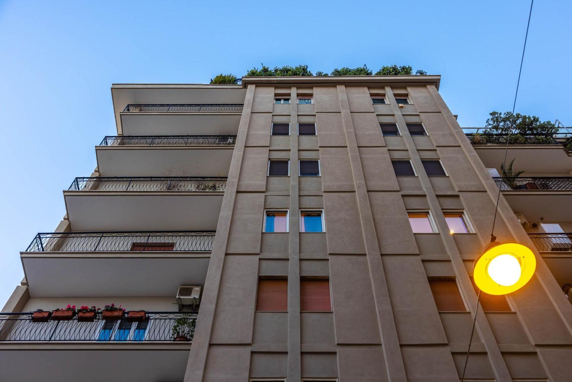 Casa Dei Visionari - Mare Apartment Bari Luaran gambar