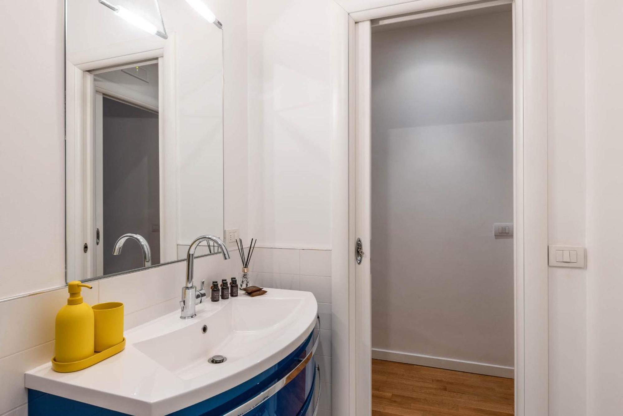 Casa Dei Visionari - Mare Apartment Bari Luaran gambar